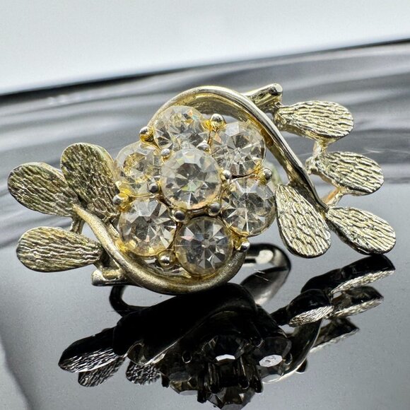 Coro Vintage Clip-On Earrings Gold Tone With Rhinestone Floral Design - Picture 7 of 7